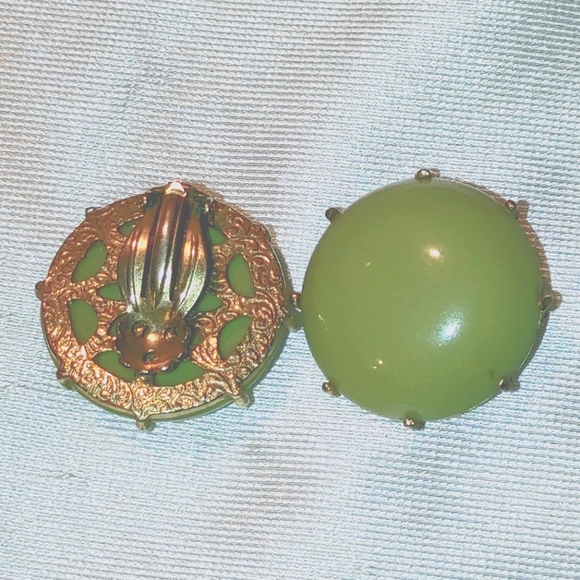 Clip-on earrings 4 PRICE DROP costume vintage - Picture 5 of 5